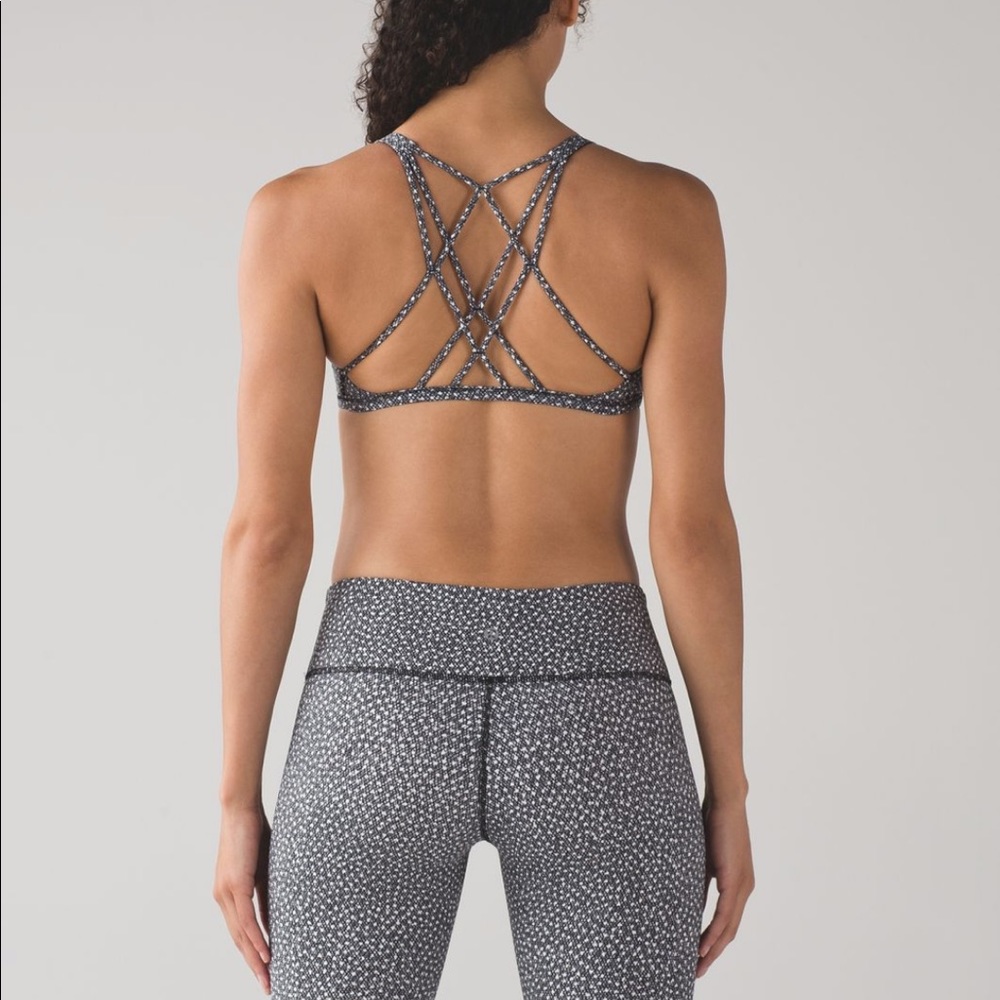 Pokadot lululemon free to be zen bra